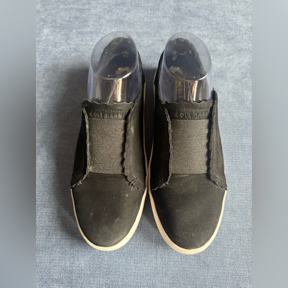 Cole Haan GrandPro Spectator Scalloped Slip On Sneaker Womens SZ 6.5 Black Suede - Picture 2 of 9